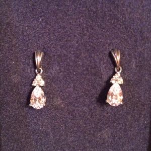 Finest Swarovski Zirconia earrings